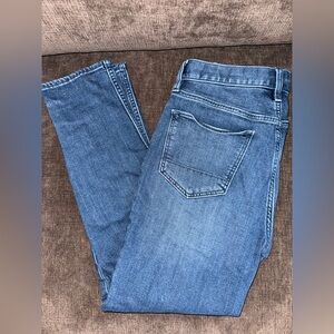 Banana Republic Men's Traveler Straight Blue Jean